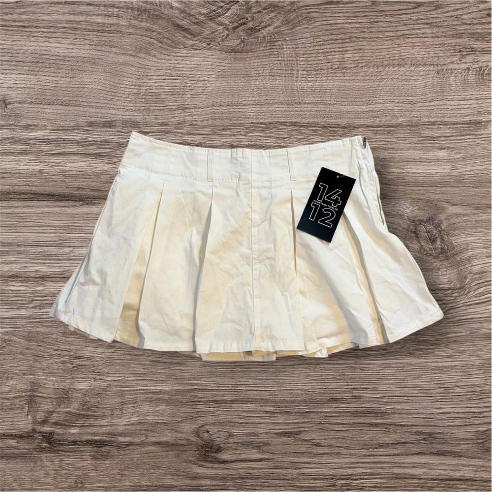 Cream Pleated Mini Skirt
